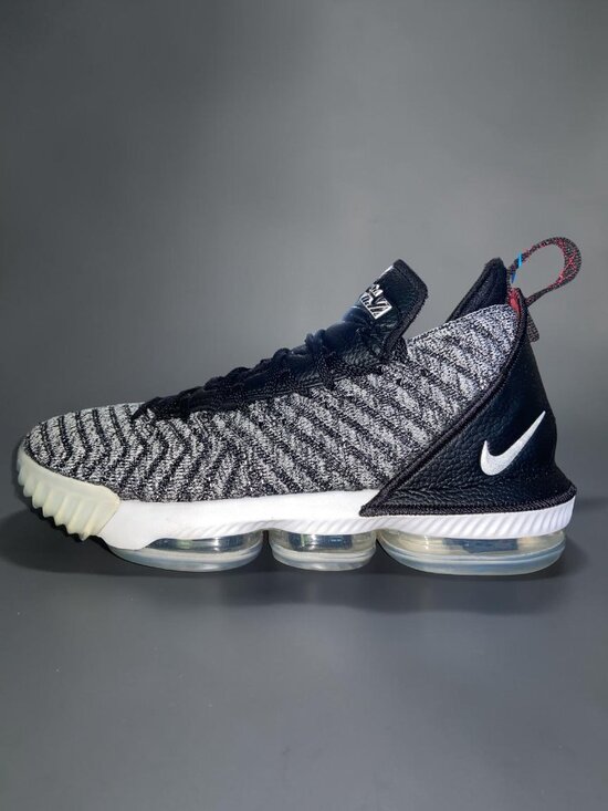Nike LeBron 16 \'Oreo\' 2018 Mens Basketball Shoes Size 11.5 Worn 3-5X AO2588-006 main image 10